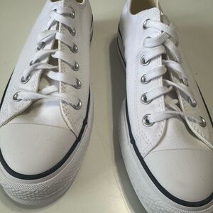 Converse White Canvas Sneakers with Rubber Toe Cap never worn.